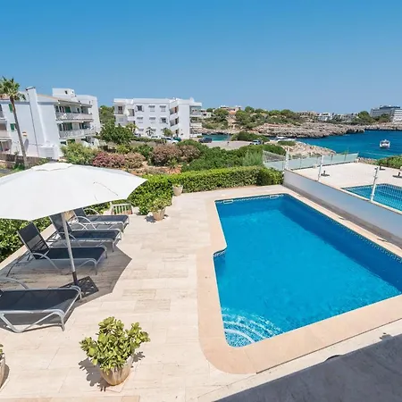 فيلة Cala Marsal