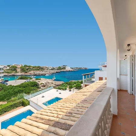 Cala Marsal فيلة