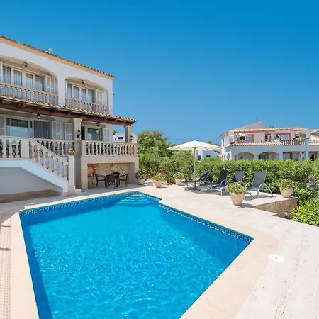 فيلة Cala Marsal *